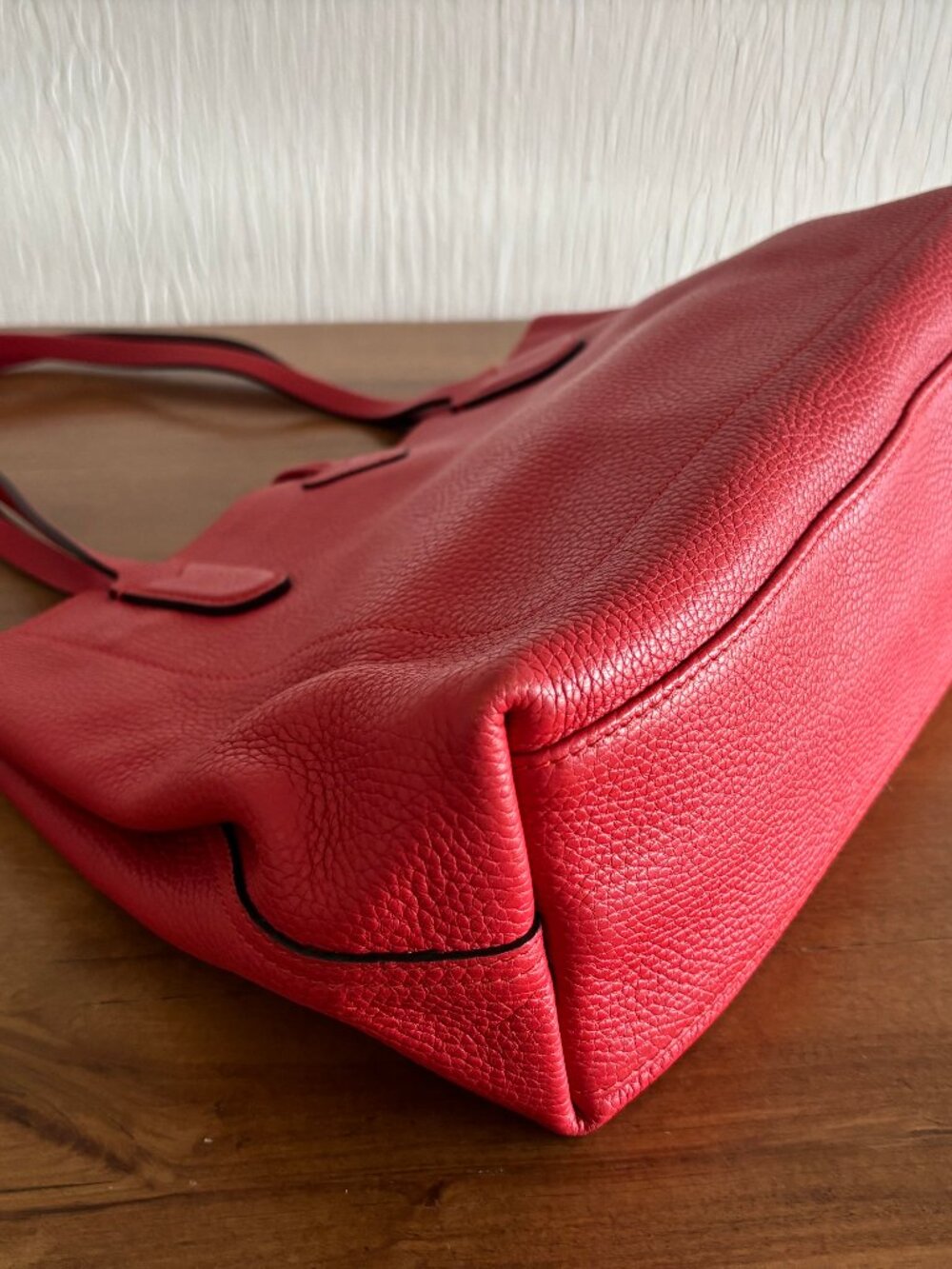 Longchamp oseau Essential Medium Leather Tote RED - Picture 4 of 6